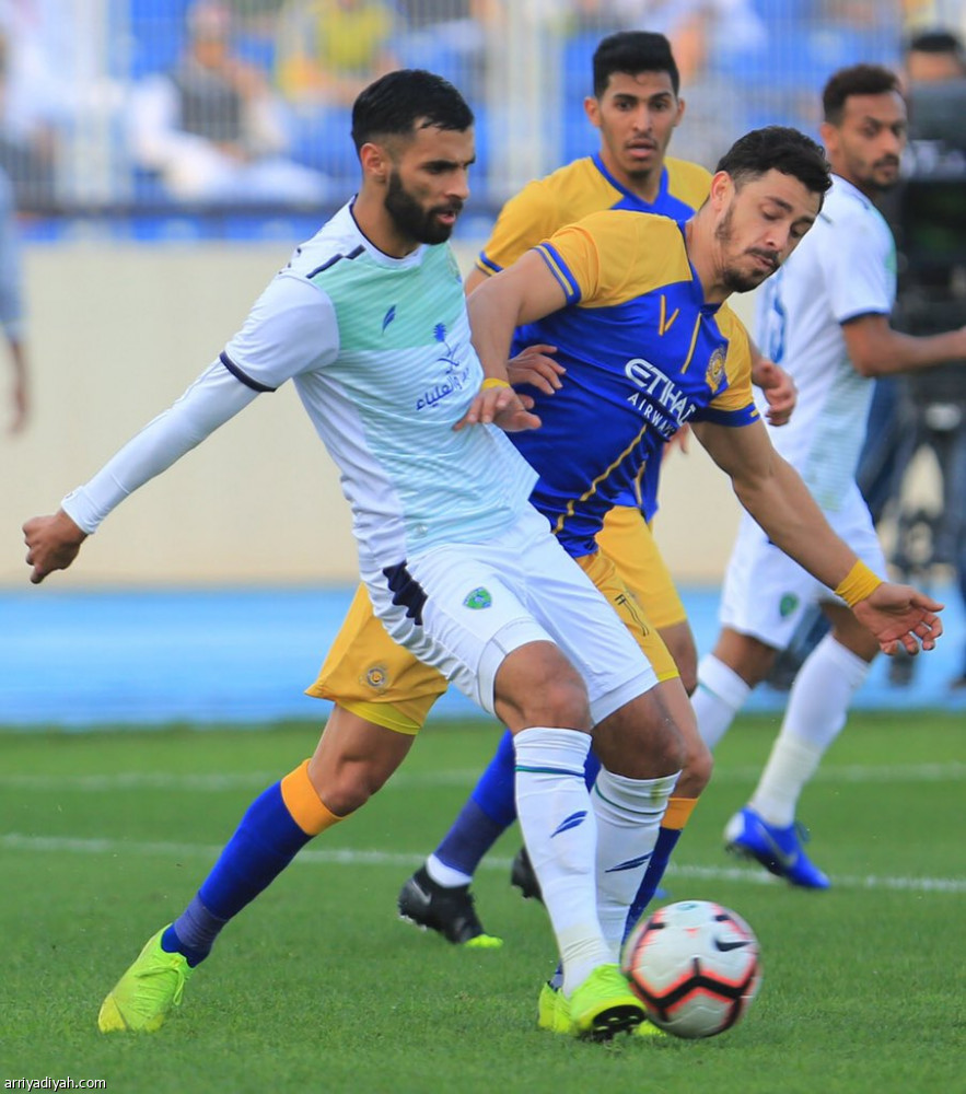 الفتح يعرقل النصر ويحرمه من صدارة الهلال