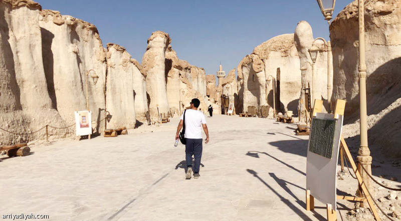 أرض الحضارات..
سياحة بين صخور الأحساء