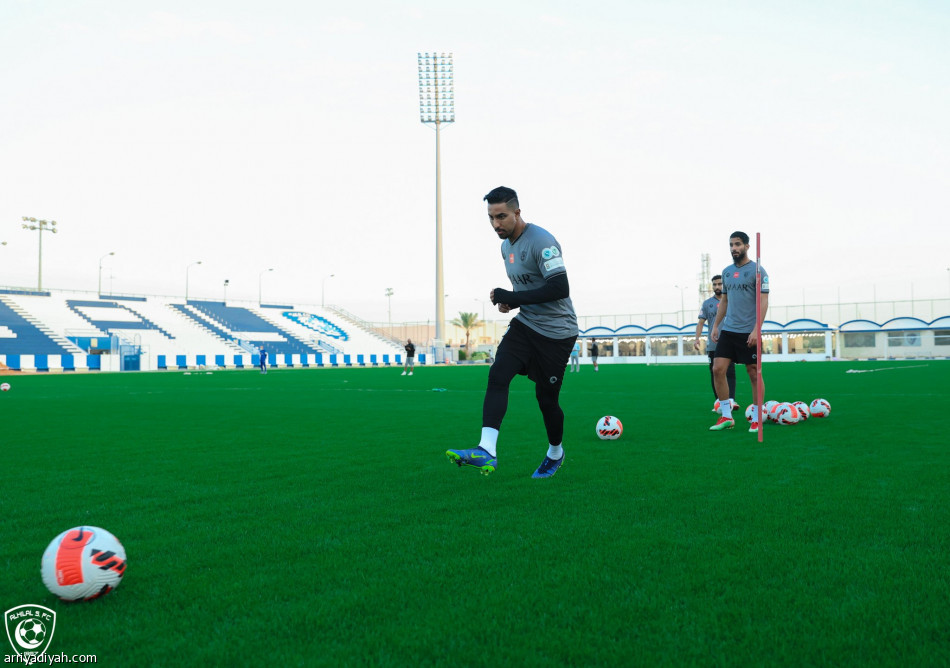 الهلال.. العبيد يشارك.. وتدريبات جزئية للشهراني