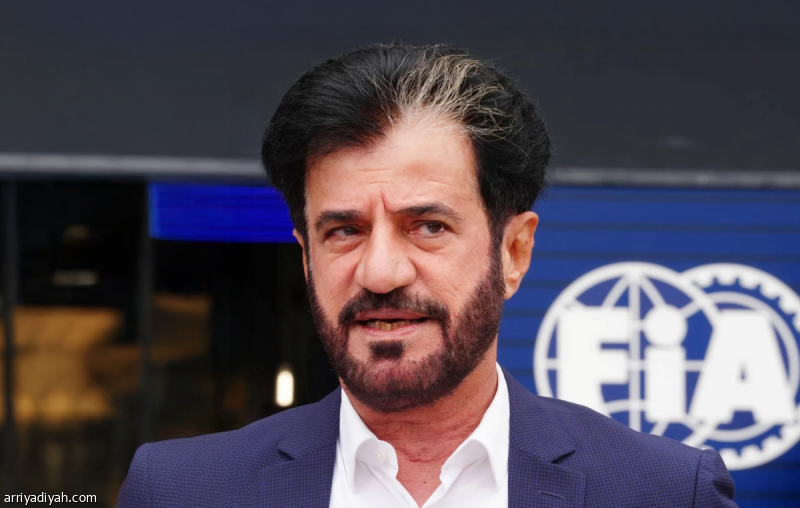 اتحاد السيارات يثني على سائقي «فورمولا 1»