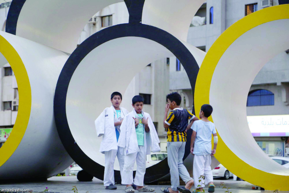 الاتحاد يتأهب للشباب خلف “الأبواب المغلقة”