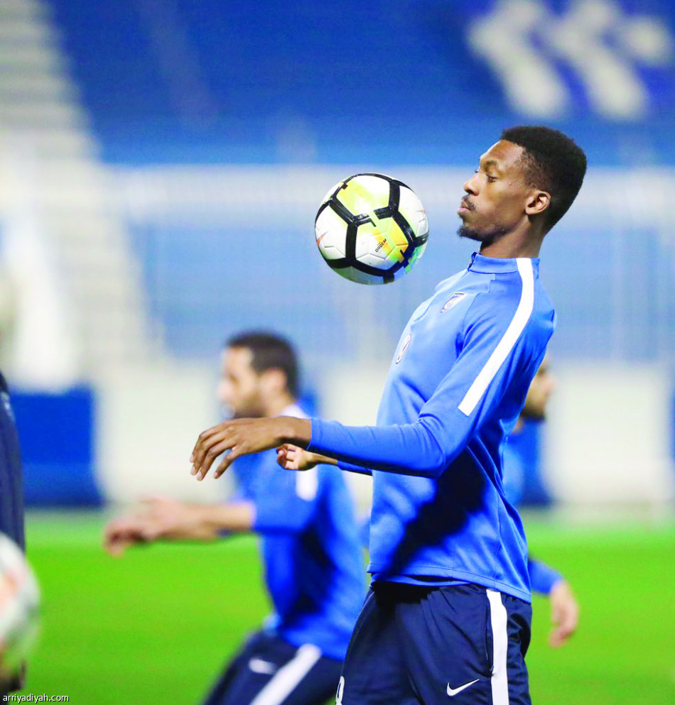 دياز .. يلعب بورقة المفأجاة 