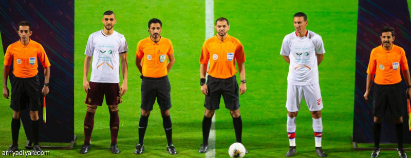 بعد غياب.. الحكام السعوديون يقودون جولة الافتتاح