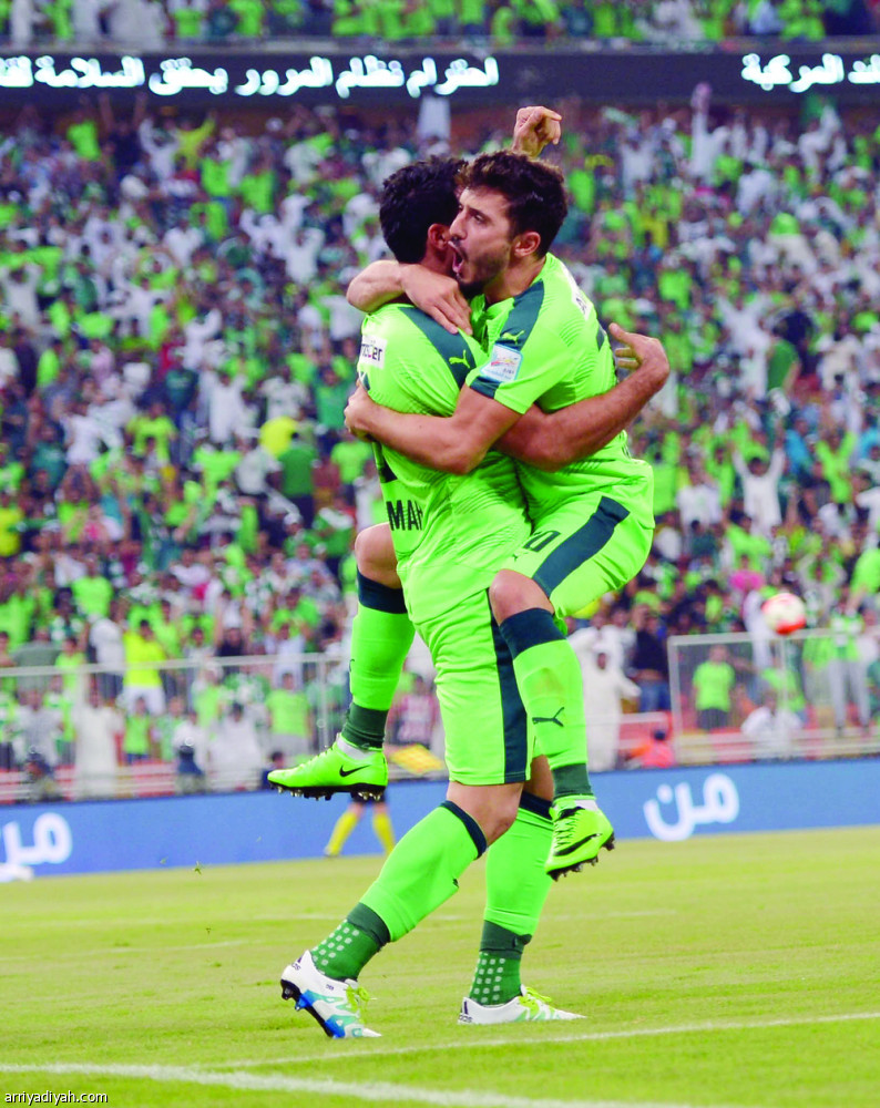 الأهلي أكبر من أي قصيدة