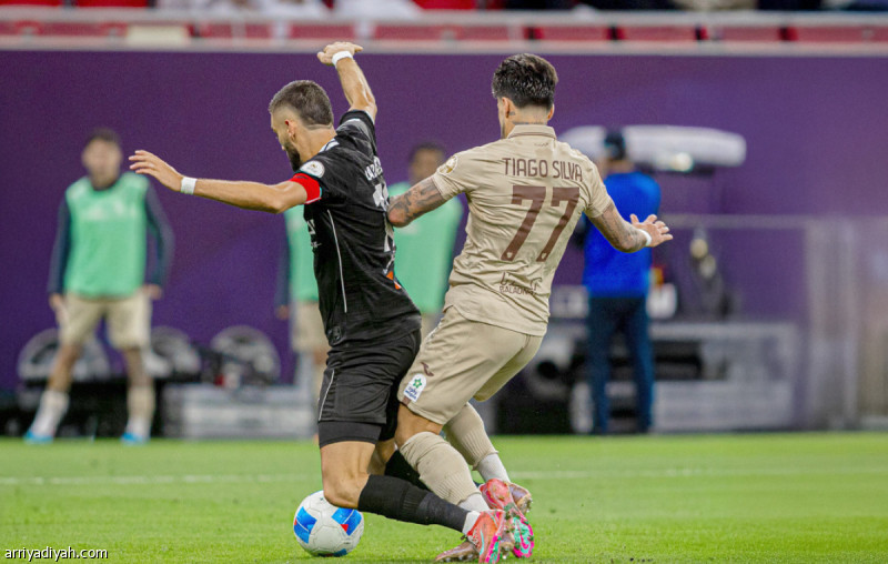 نهائي الخليج يكتب طرد كاراسكو الأول