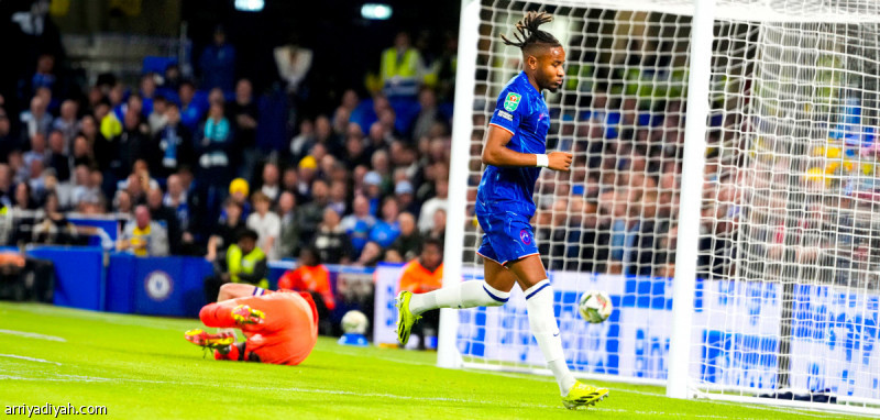 Chelsea Unleash Goal Frenzy on Barrow, While Villa Stage Daring Escape from Wycombe