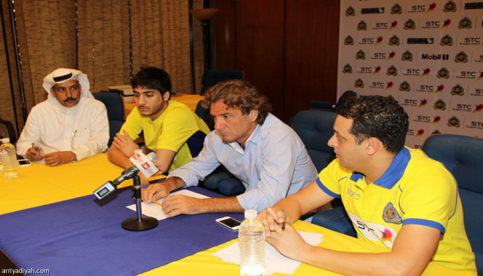 في مؤتمر صحفي. مدرب النصر اعترف وامتدح وتحدث عن الهلال