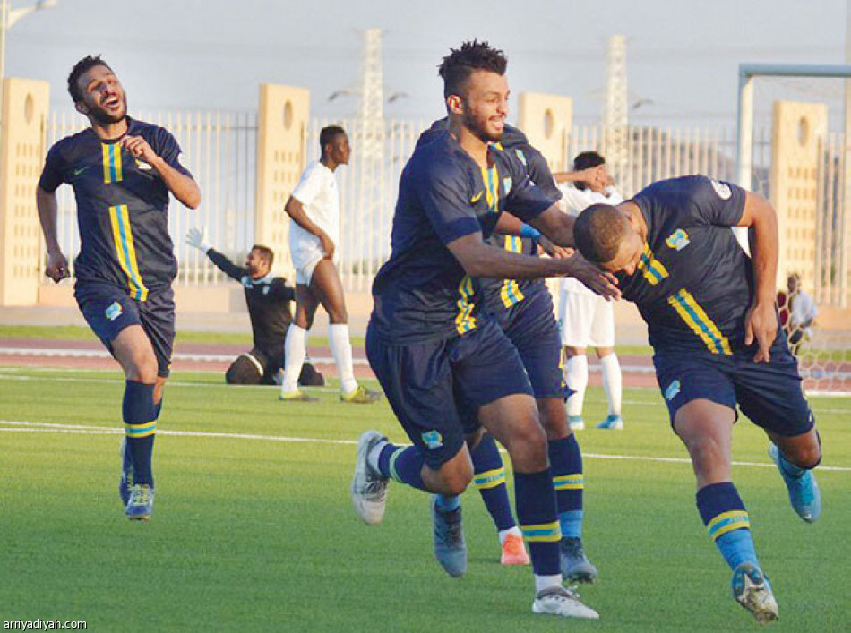 العين
يخطف الثاني