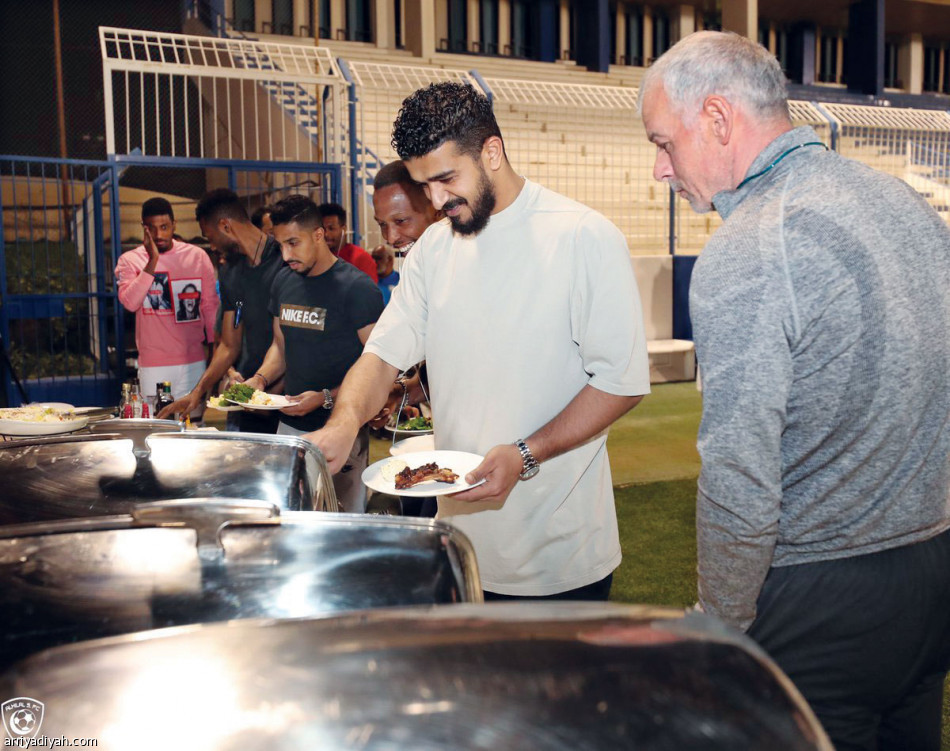 مأدبة عشاء للاعبي الهلال