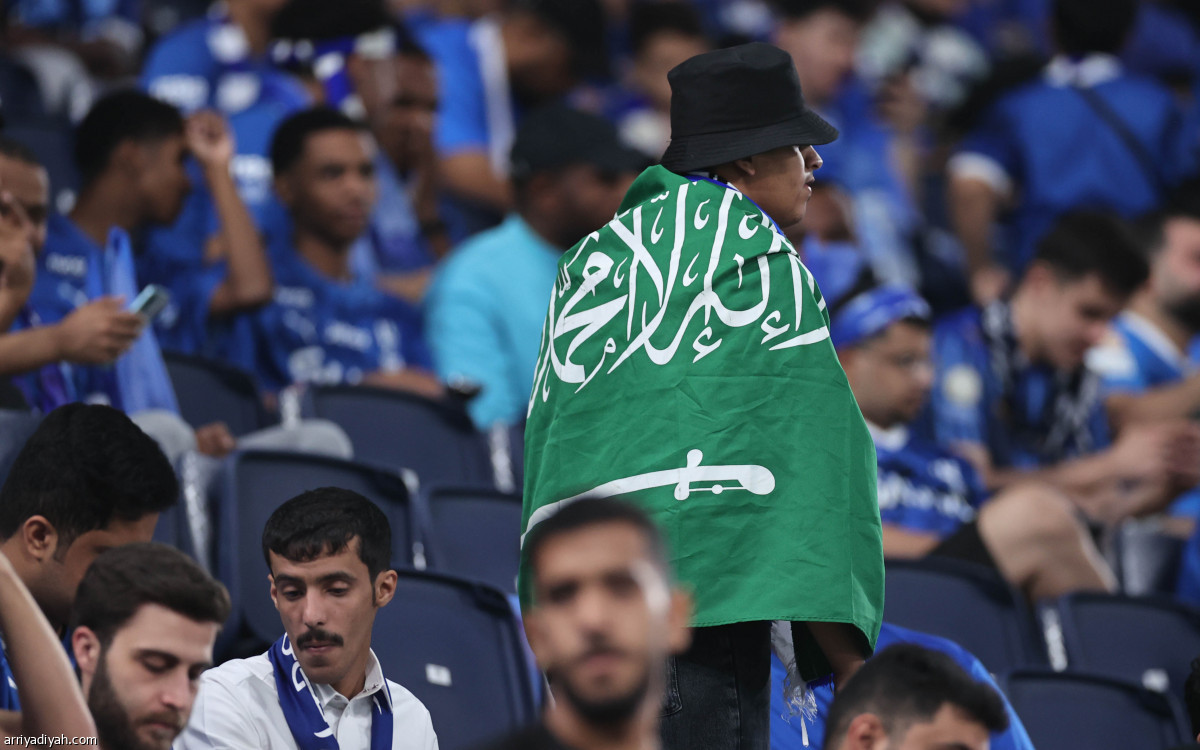فوز صعب وصدارة