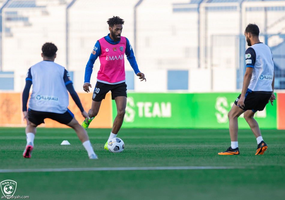 ثلاثي الهلال المصاب.. جري وتدريبات بالكرة