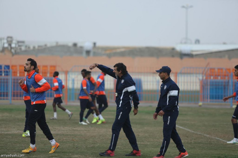 الفيحاء يستعد لمواجهة الفتح بغياب الخماسي الأجنبي