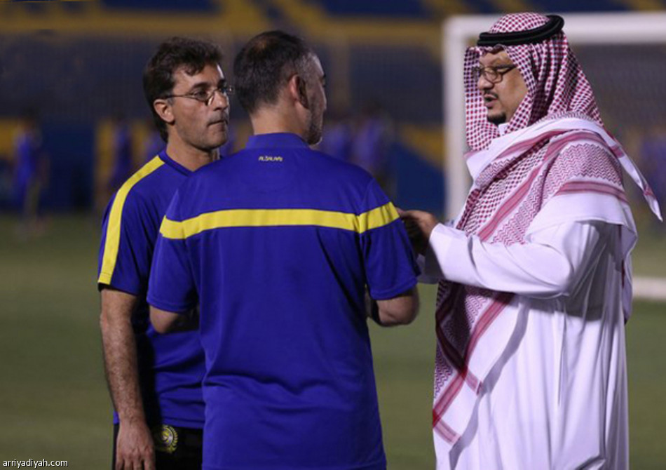 فيصل بن تركي يطالب لاعبي النصر بكأس الملك