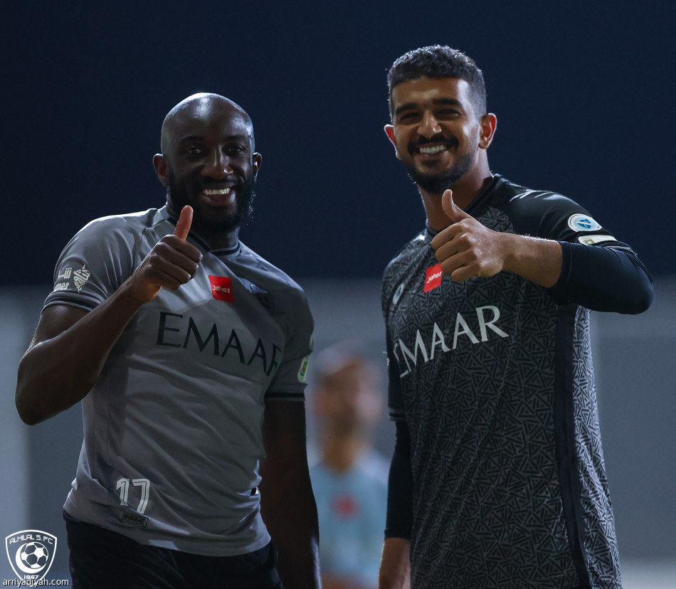 اجتماع يحفز لاعبي الهلال للطائي