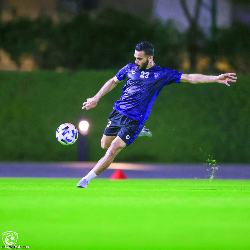 صورة التقطت أمس لمدالله العليان لاعب فريق الهلال الأول أثناء المشاركة في التدريب بعد تعافيه من الإصابة (المركز الإعلامي ـ الهلال)