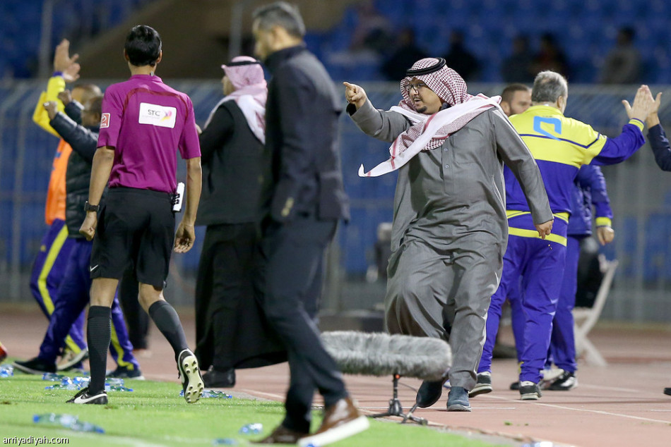 الشباب يفرمل انطلاقة النصر