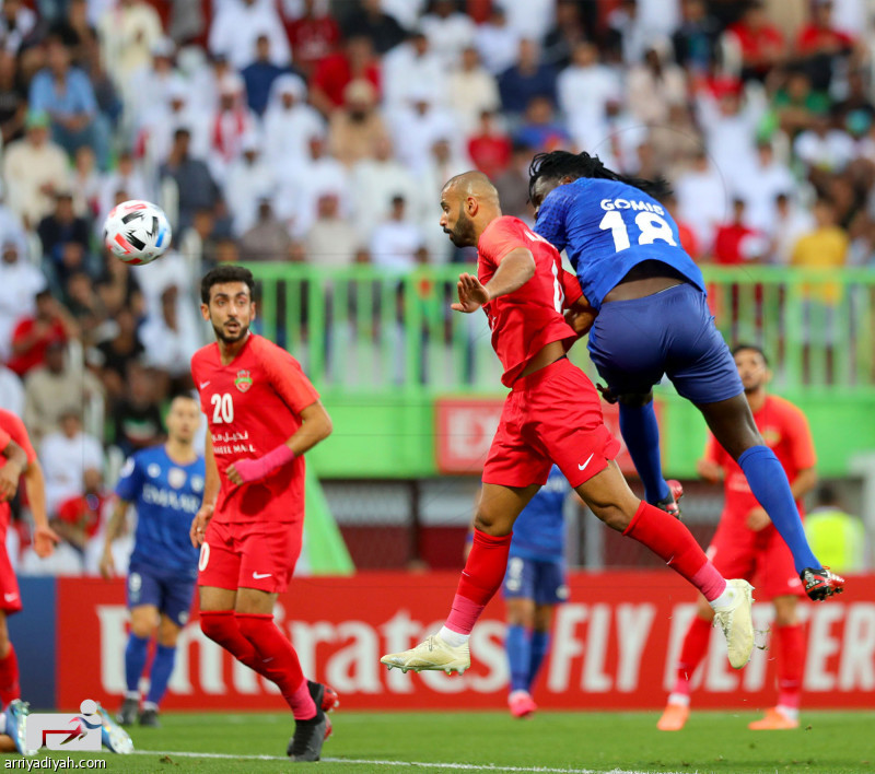 الهلال يعبر أهلي دبي بثنائية جوميز