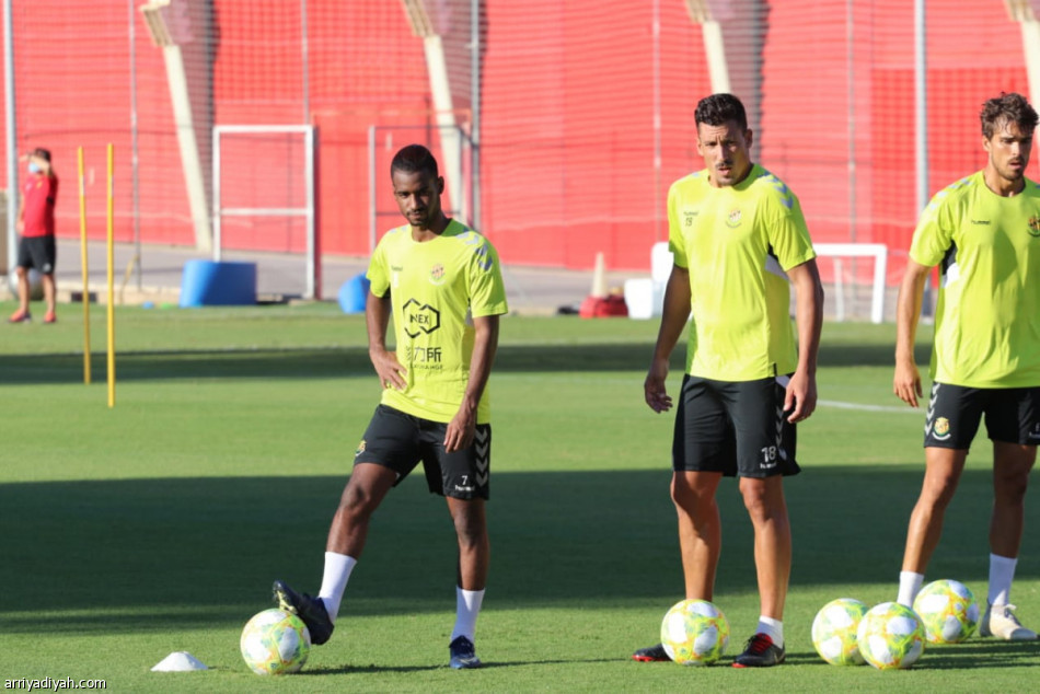 لاعب سعودي ينضم إلى ناستيك الإسباني
