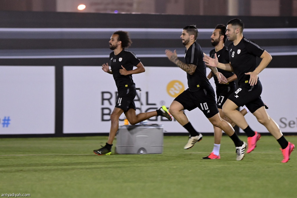 هيرنانديز يكثف التدريبات اللياقية