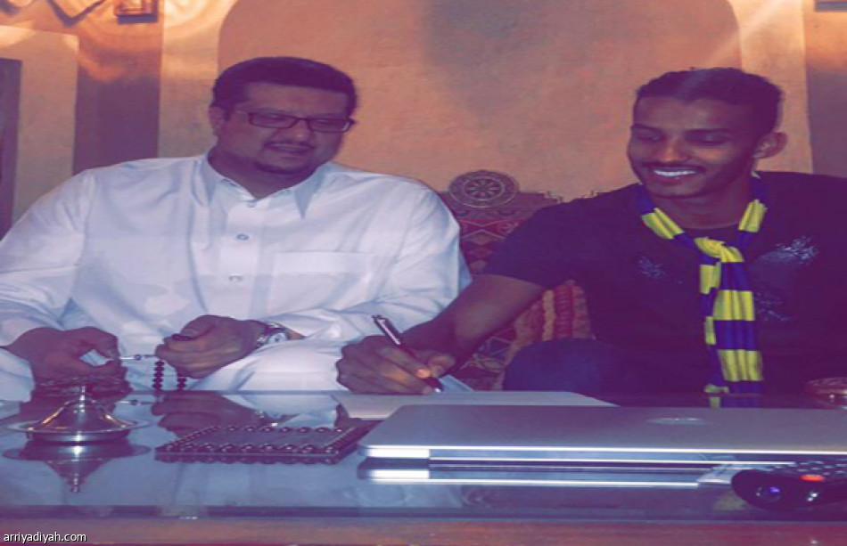 هزازي ينتقل للنصر في اكبر صفقة كروية سعودية