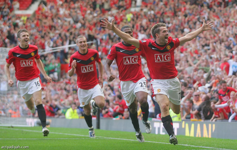 13 شجاعا يقتحمون أجواء ليفربول ويونايتد