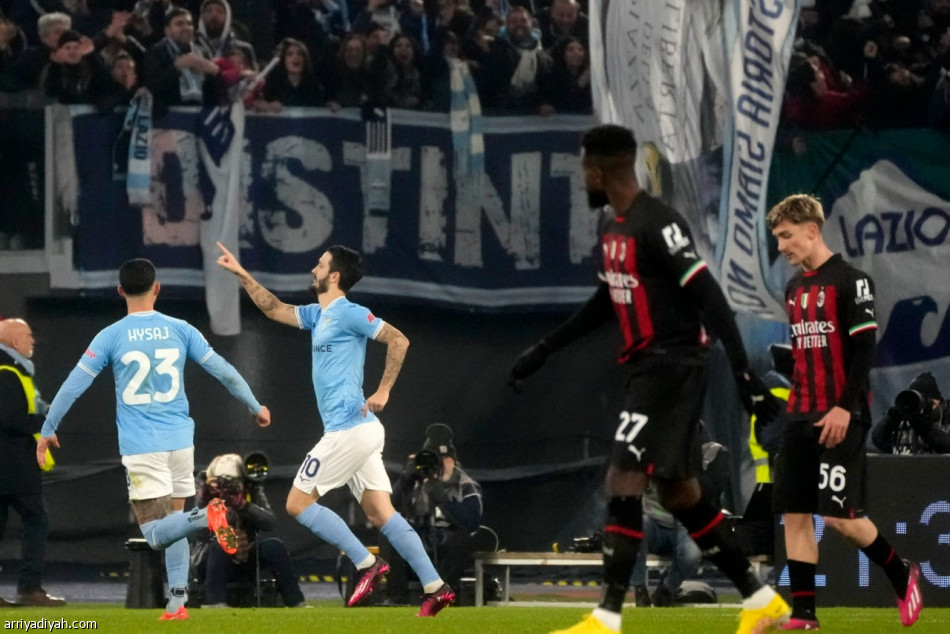 Lazio versloeg Milan met vier punten verschil