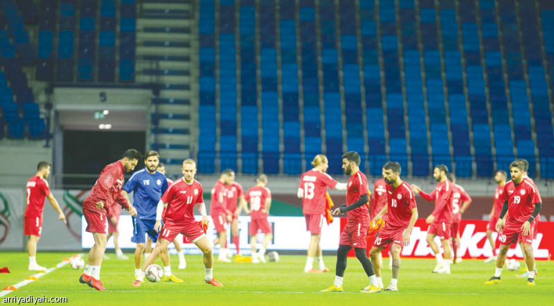 صورة التقطت أمس من تدريبات المنتخب اللبناني على ملعب آل مكتوم في دبي استعدادًا لمواجهة نظيره السعودي ضمن الجولة الثانية من منافسات المجموعة الخامسة من كأس آسيا 2019 في الإمارات تصوير: محمد المانع