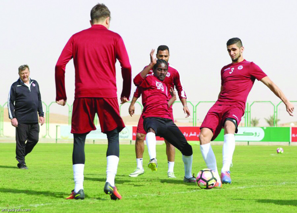 الفتح يستضيف الفيصلي.. والباطن يلاقي الخليج