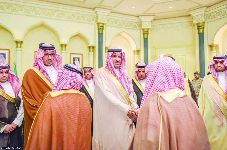 نبايعكم على السمع والطاعة.. في السراء والضراء