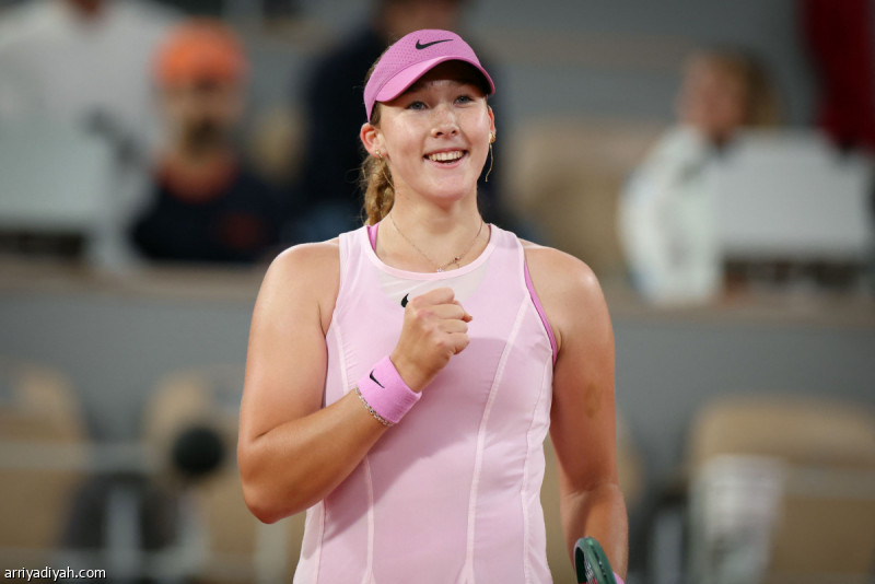 Mira reaches Roland Garros semi