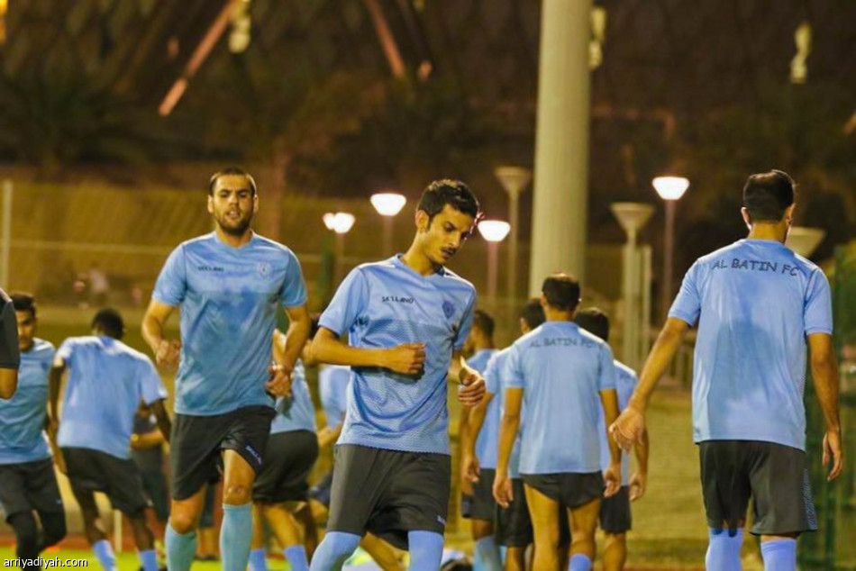 ملعب الجوهرة يجهز الباطن للاتحاد