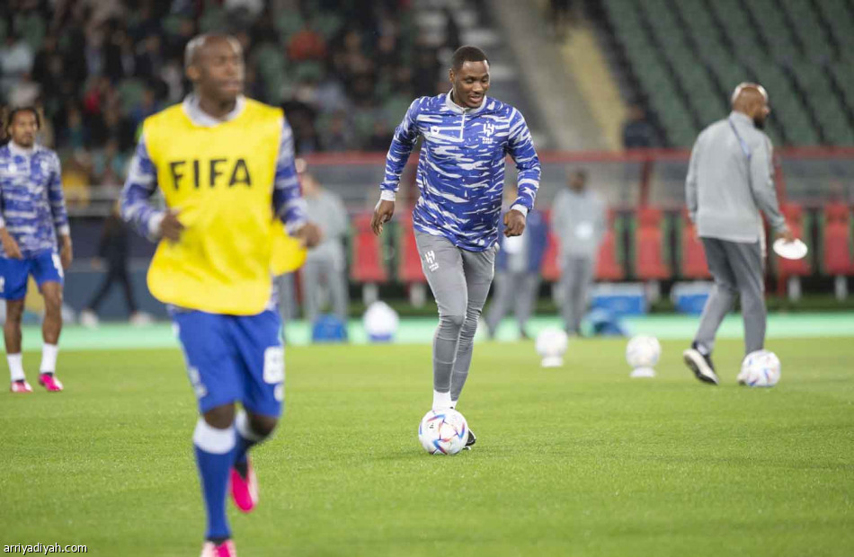 بالهلال..
الريال ذهب مئوي