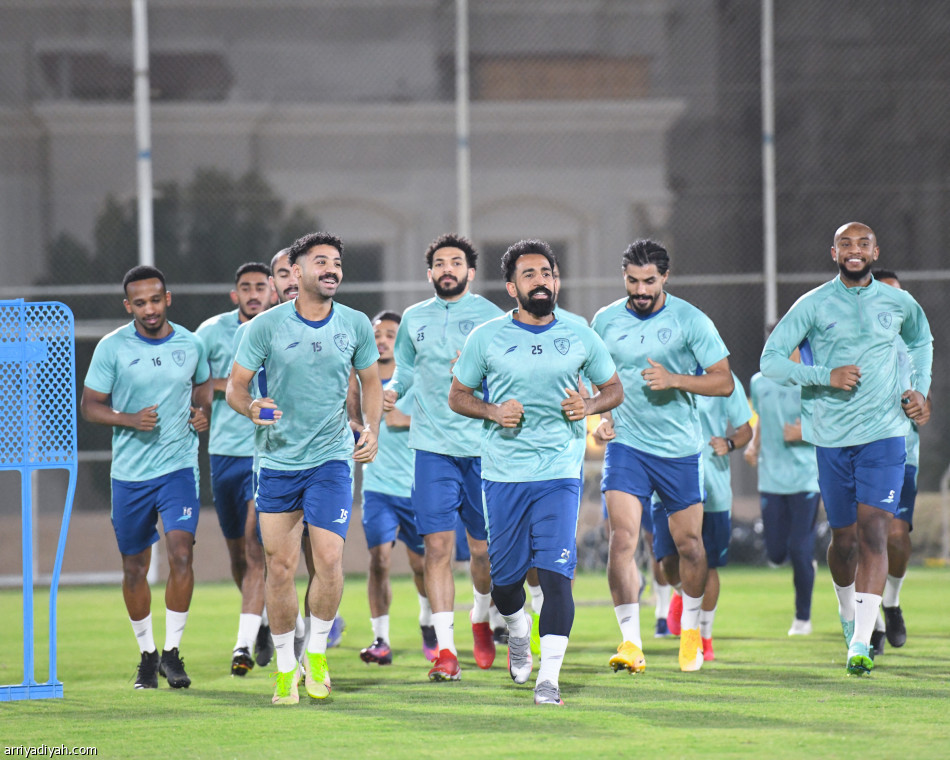 دونيس يُجهز  بدلاء الفتح  قبل الهلال