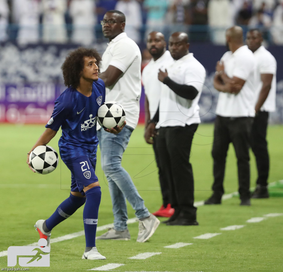 الهلال يقدم «عموري».. والجماهير تهتف باسمه