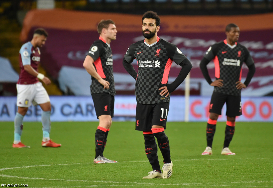 أستون فيلا يهز تاريخ البطل