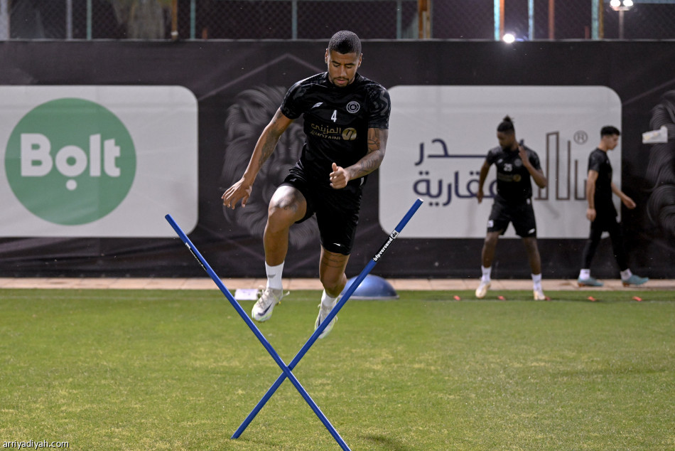 الشباب.. مورينو يستعين بـ«الفيديو» قبل الاتحاد