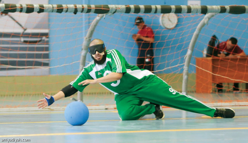 صورة التقطت أمس من مشاركة منتخب كرة الهدف في دورة ألعاب غرب آسيا البارالمبية (المركز الإعلامي ـ البارالمبية)