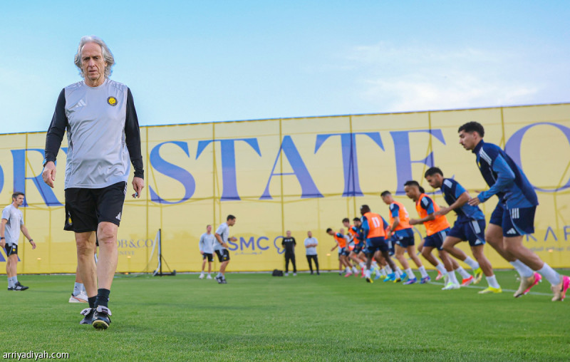على ملعبه.. النصر يتفوق بالأهداف أمام الهلال والأهلي