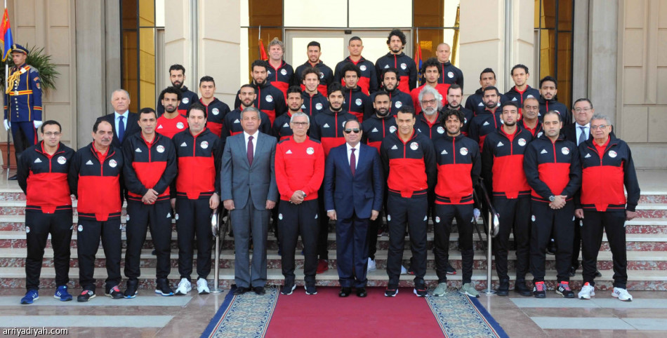 السيسي يطالب لاعبي منتخب مصر بتحقيق احلام الشعب في المونديال