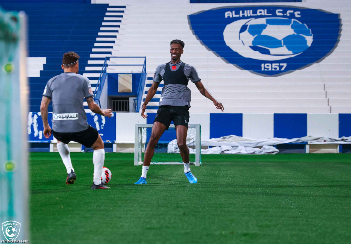 الهلال.. تدريب سداسي