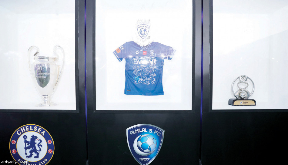 تاريخيان
يحملان الهلال إلى نصف النهائي