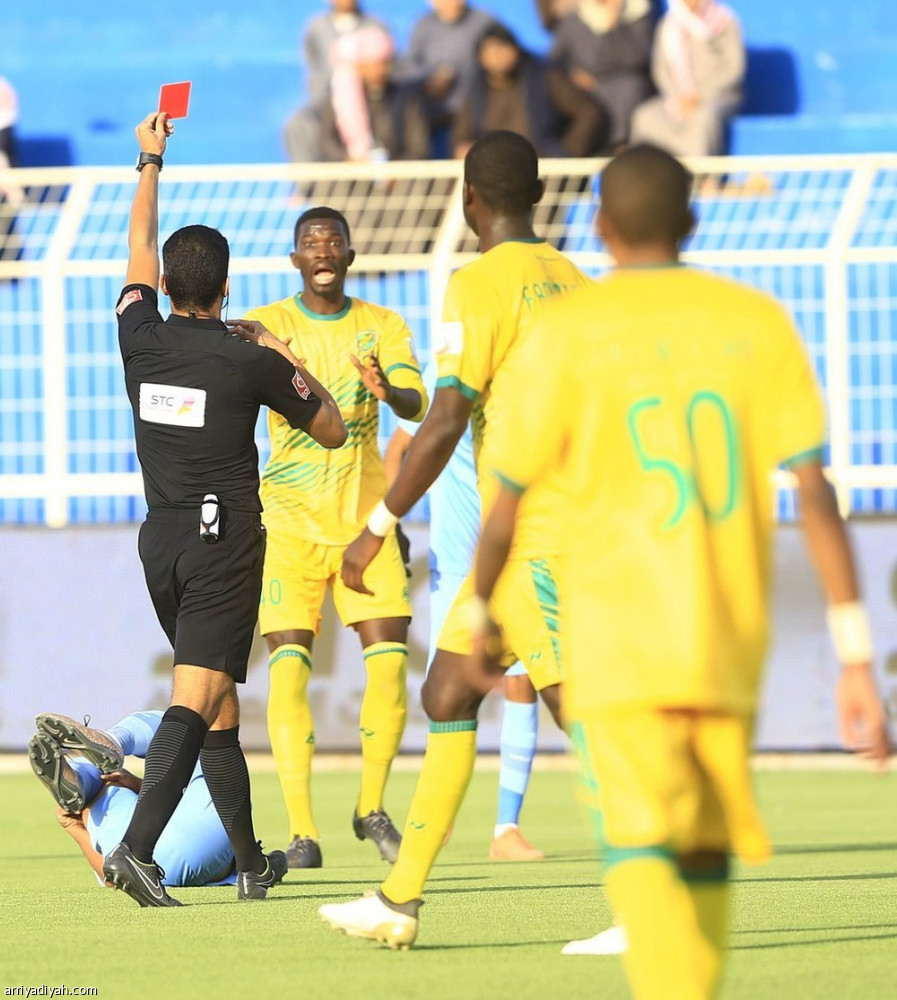 الباطن يقتنص 3 نقاط مهمة من الخليج