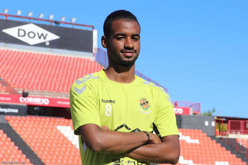 لاعب سعودي ينضم إلى ناستيك الإسباني