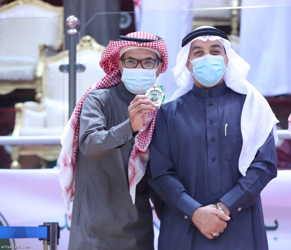 مضر ينتزع كأس سلطان بن فهد من الخليج