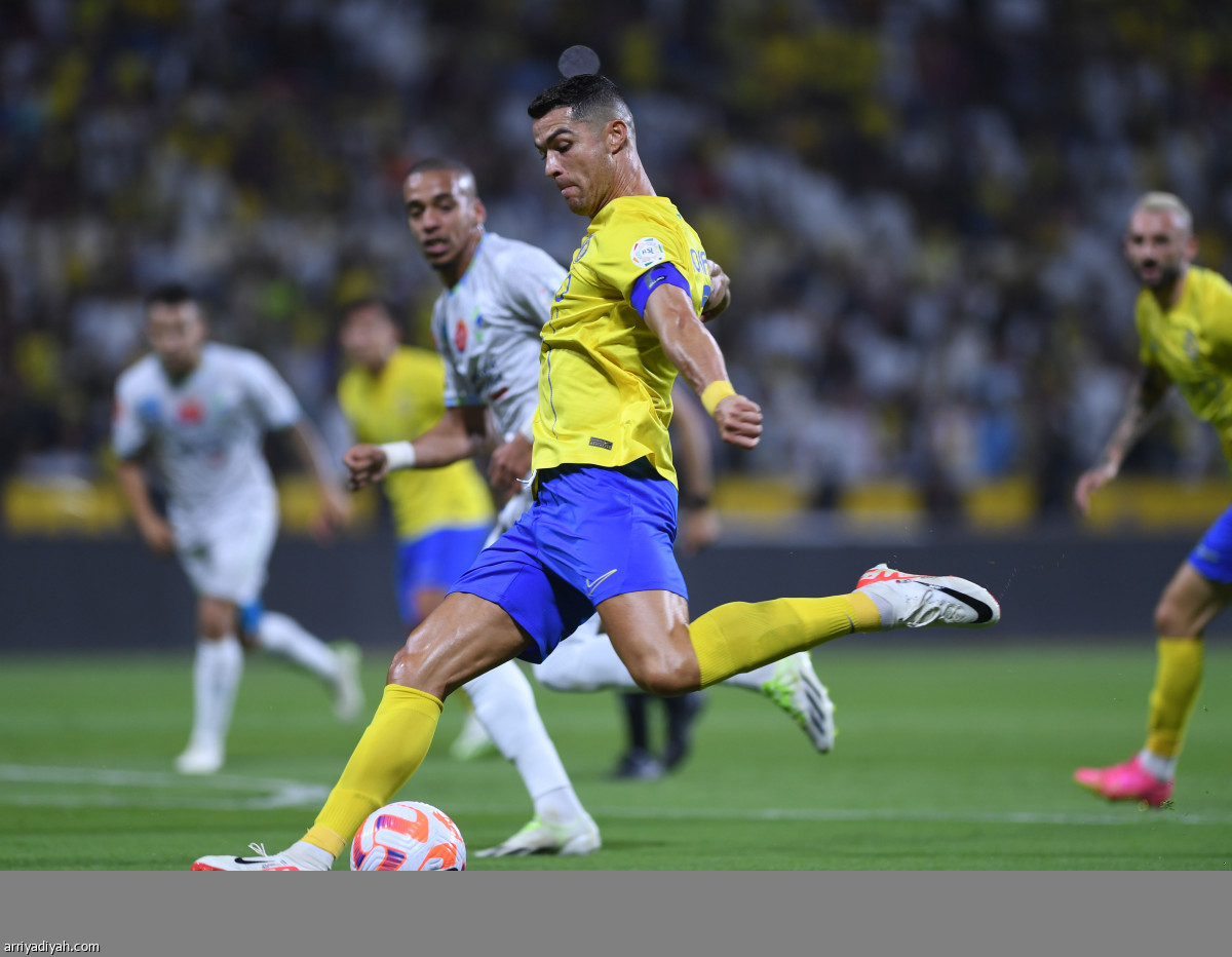 النصر يستعرض بخماسية