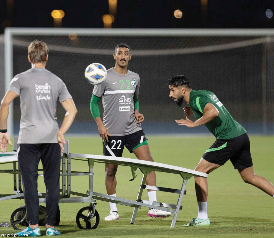 أمام الصين..
الشهراني والفرج ثابتان