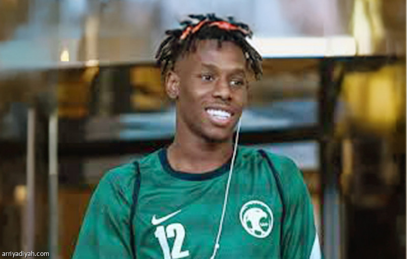 الأهلي.. تضاؤل مشاركة هوساوي أمام ضمك