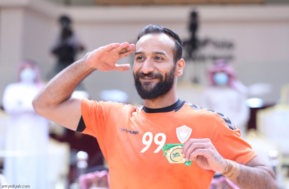 مضر ينتزع كأس سلطان بن فهد من الخليج