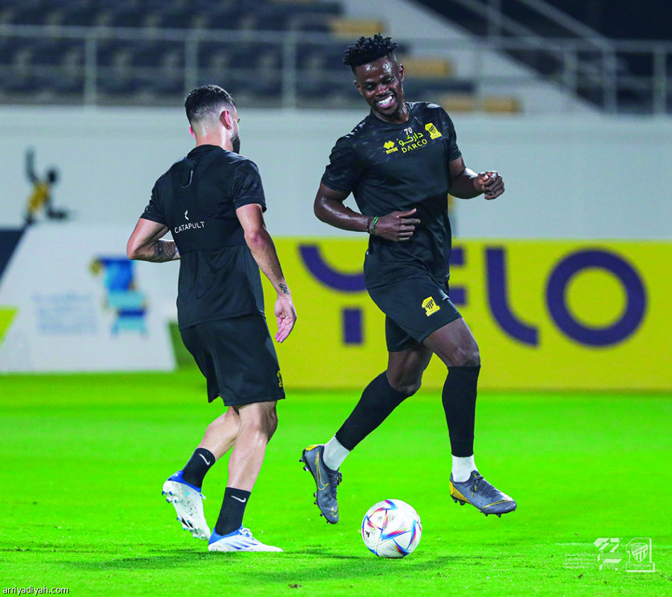 رومارينيو
يقترب
من الكلاسيكو