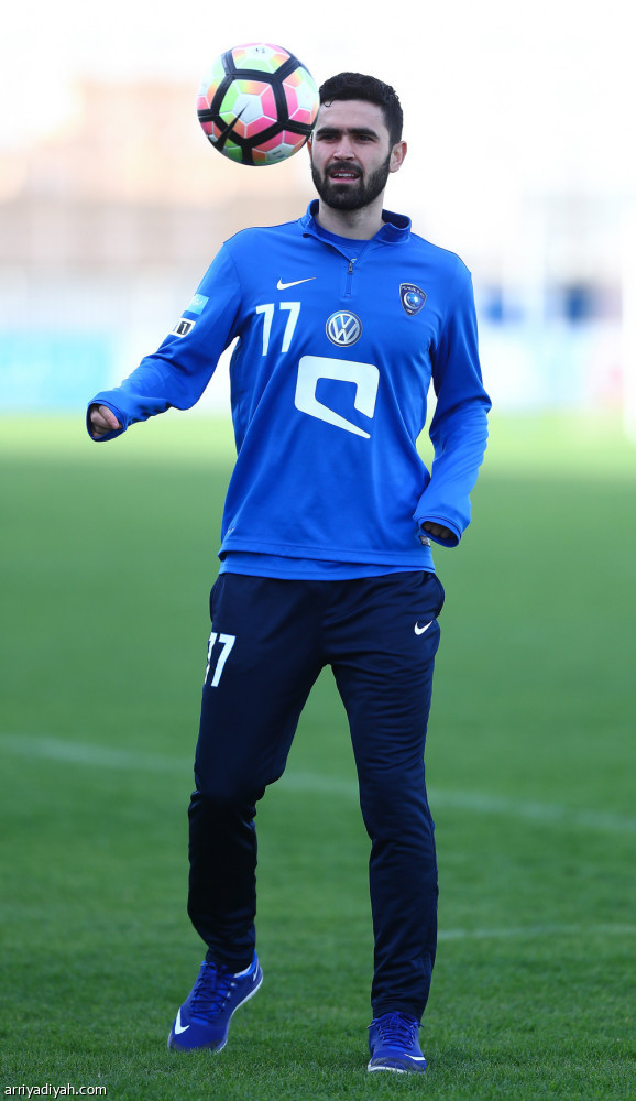 التهاب يحرم العابد من تدريبات الهلال